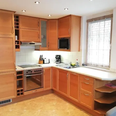 Boroka Apartment